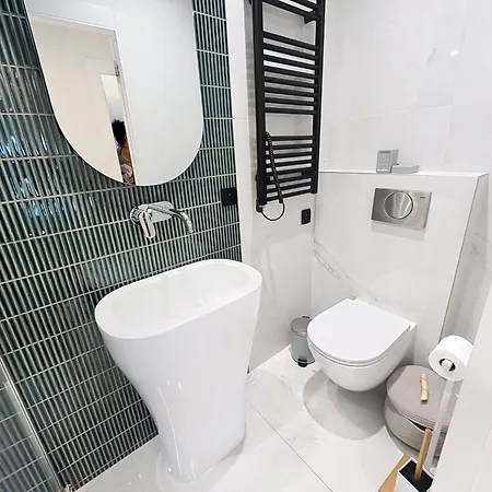 Penthouse Luxury 3 Bedroom 406 By Interhome